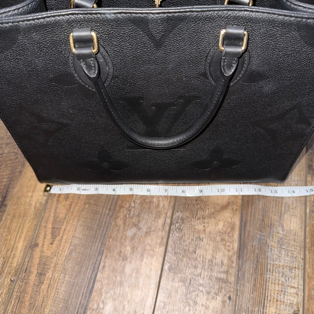 Louis Vuitton OnTheGo MM Black Monogram Empreinte Leather Tote Bag - Picture 10 of 12
